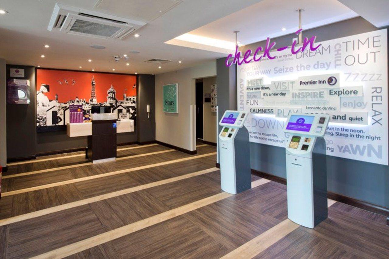 Premier Inn Holyhead Εξωτερικό φωτογραφία